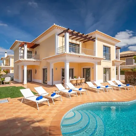 Paradise By Blue Diamond * Lagos